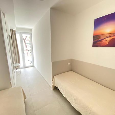 Residence Millefiori リニャーノ・サッビアドーロ エクステリア 写真